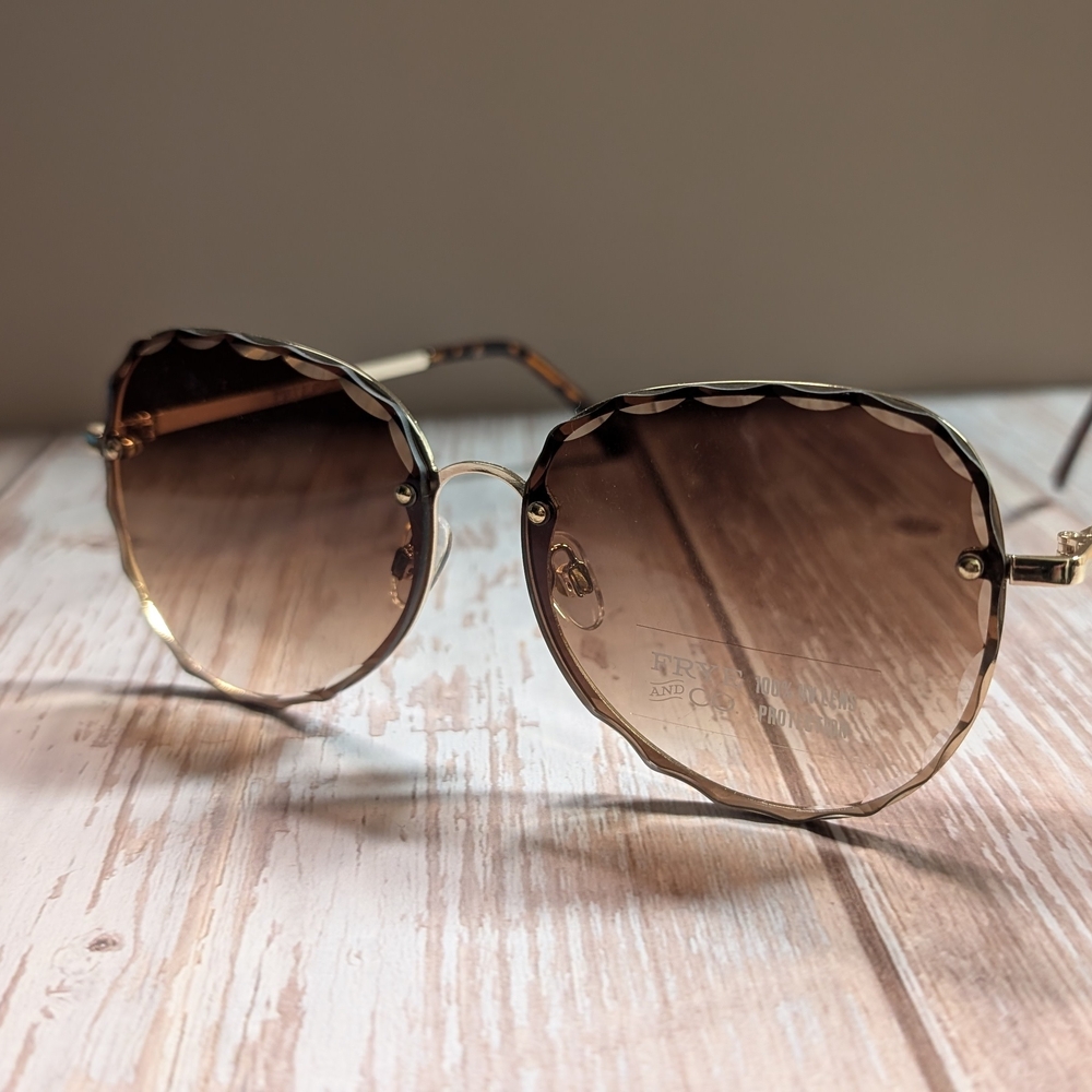 New Frye Brown & Gold Sunglasses